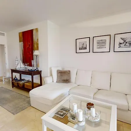 Luxury Ground Floor With Facilities Appartement *